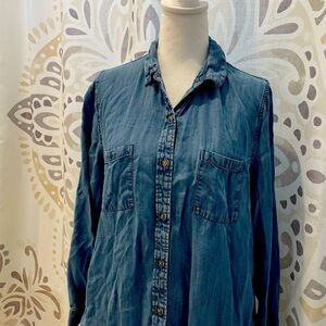 Banana Republic Factory chambray shirt